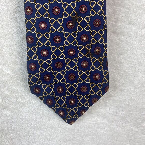 Tommy Hilfiger Men's Tie 100% Italian Silk Made In US Red Navy Gold Pattern‎ - Picture 1 of 8